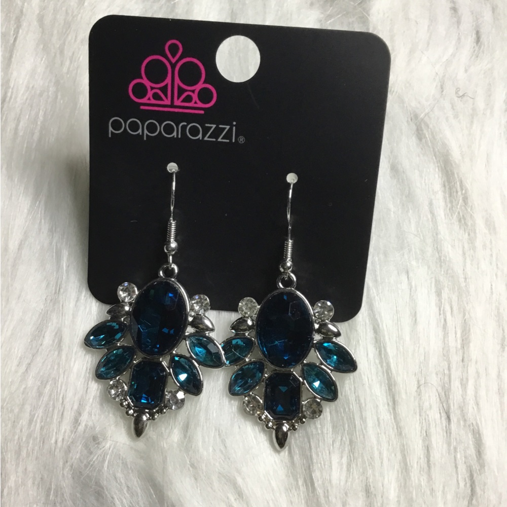 Glitzy Blue Earring